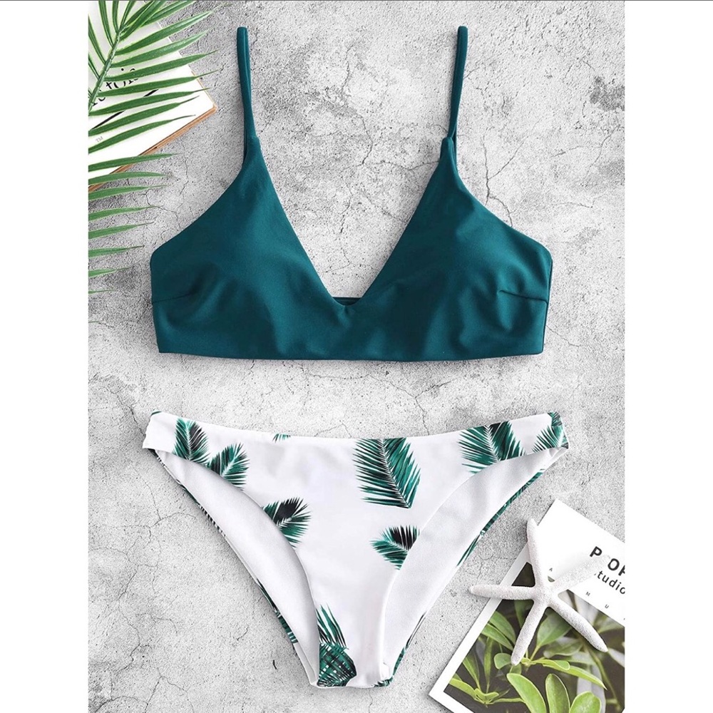 NWT Tropical Leaf Print Cheeky Bikini Set